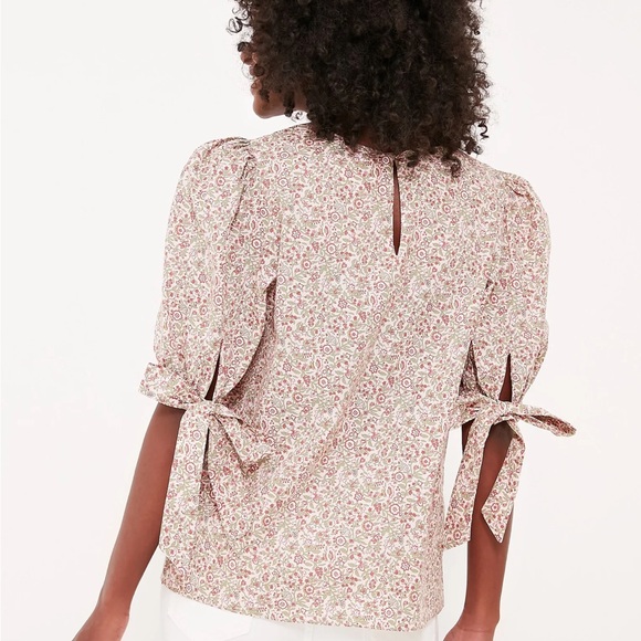 Tuckernuck Hyacinth House Red Floral Fiona Blouse NWT Medium - Picture 2 of 5